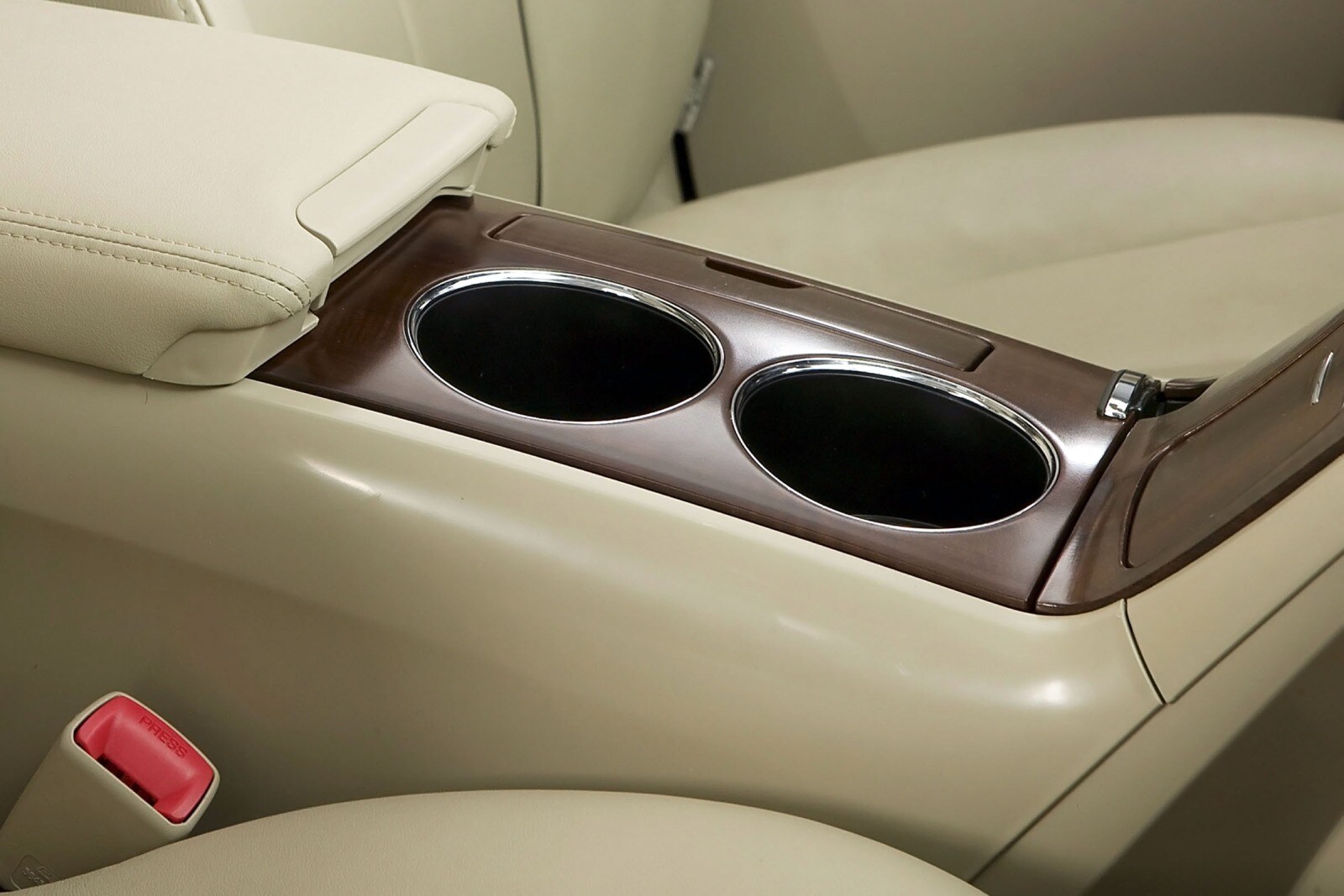 2012 Toyota Venza front safety CUP