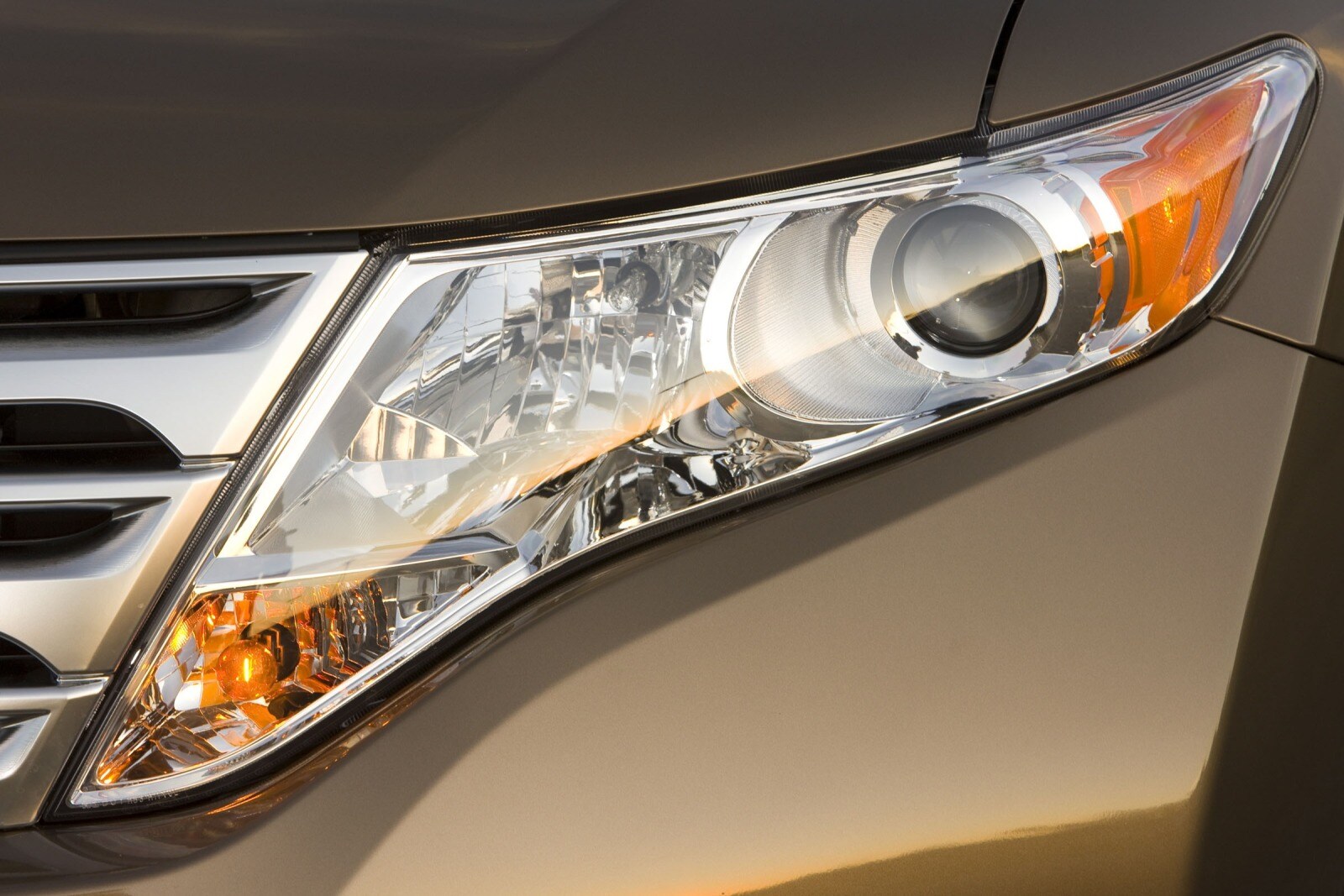 2012 Toyota Venza exterior EDETAIL