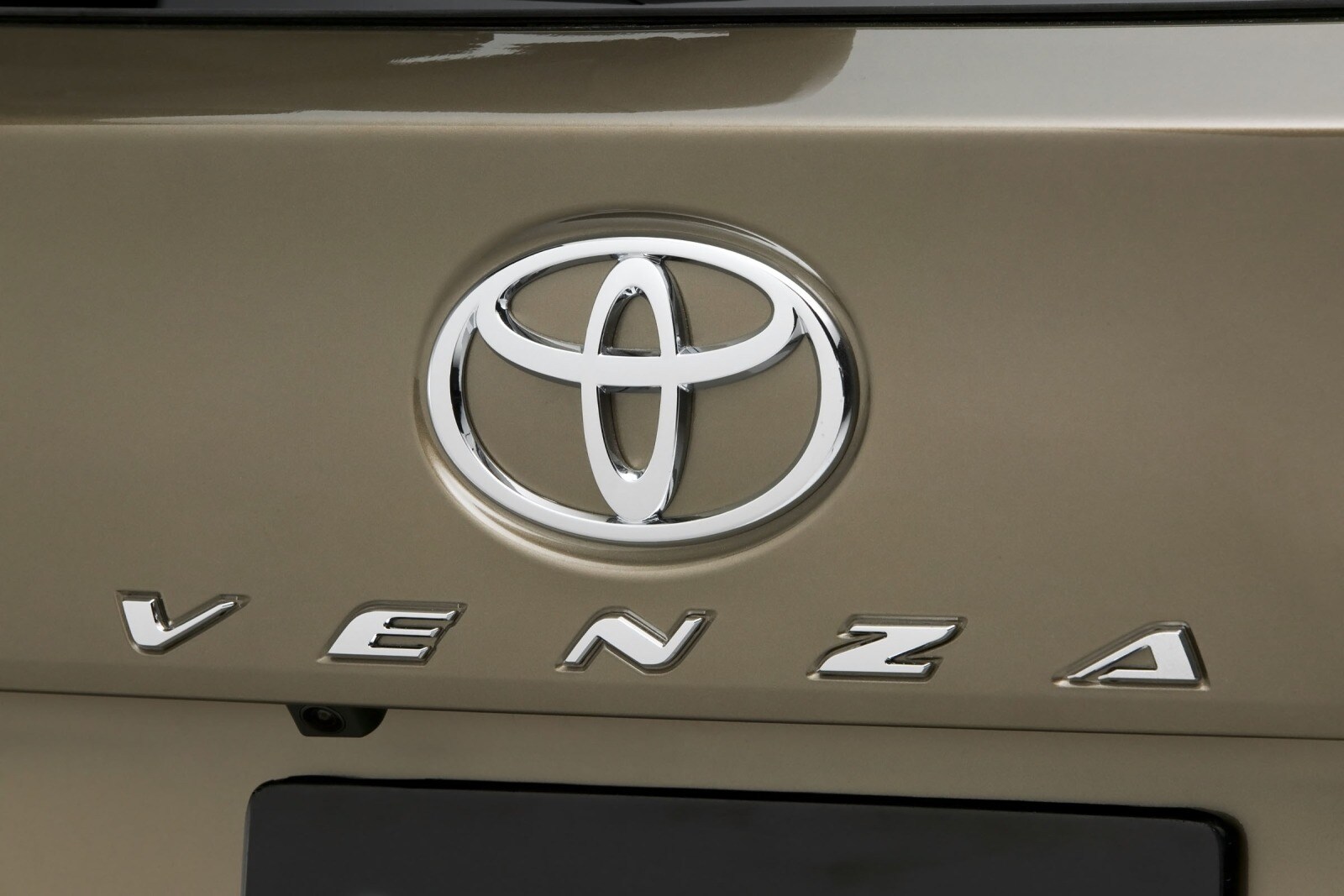 2012 Toyota Venza exterior RBDG