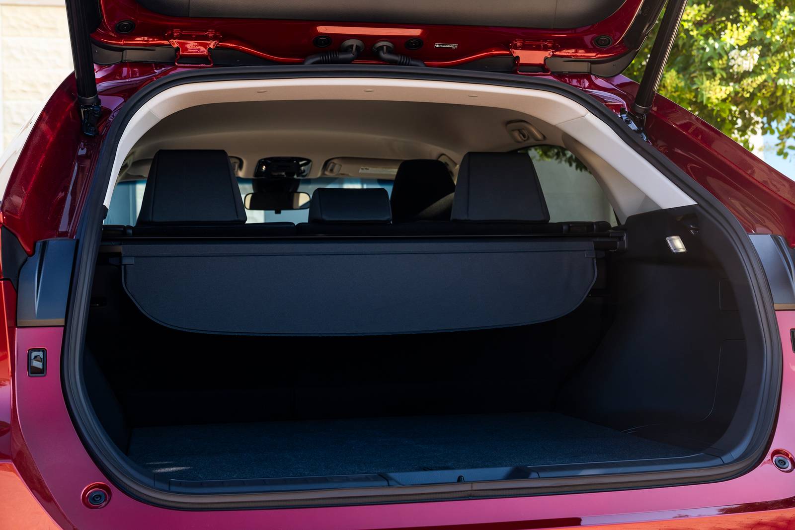 2021 Toyota Venza interior CARGO