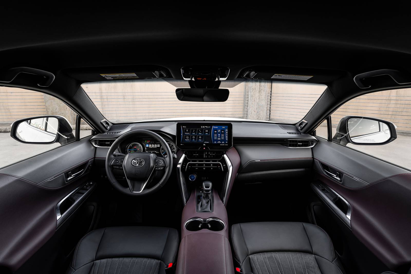 2021 Toyota Venza interior D