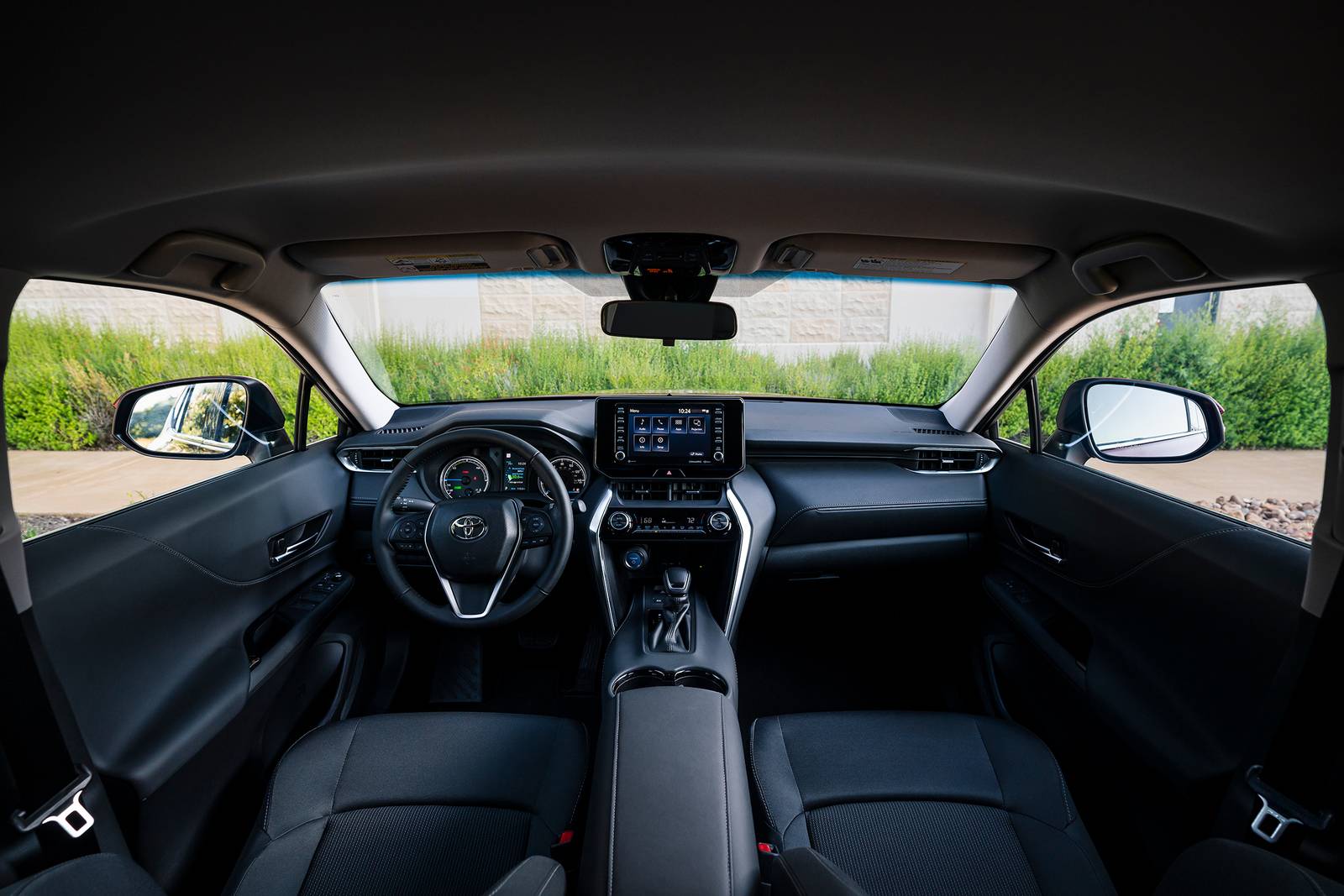 2023 Toyota Venza interior D