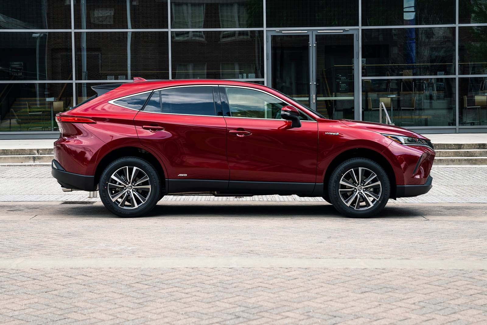 2023 Toyota Venza exterior S