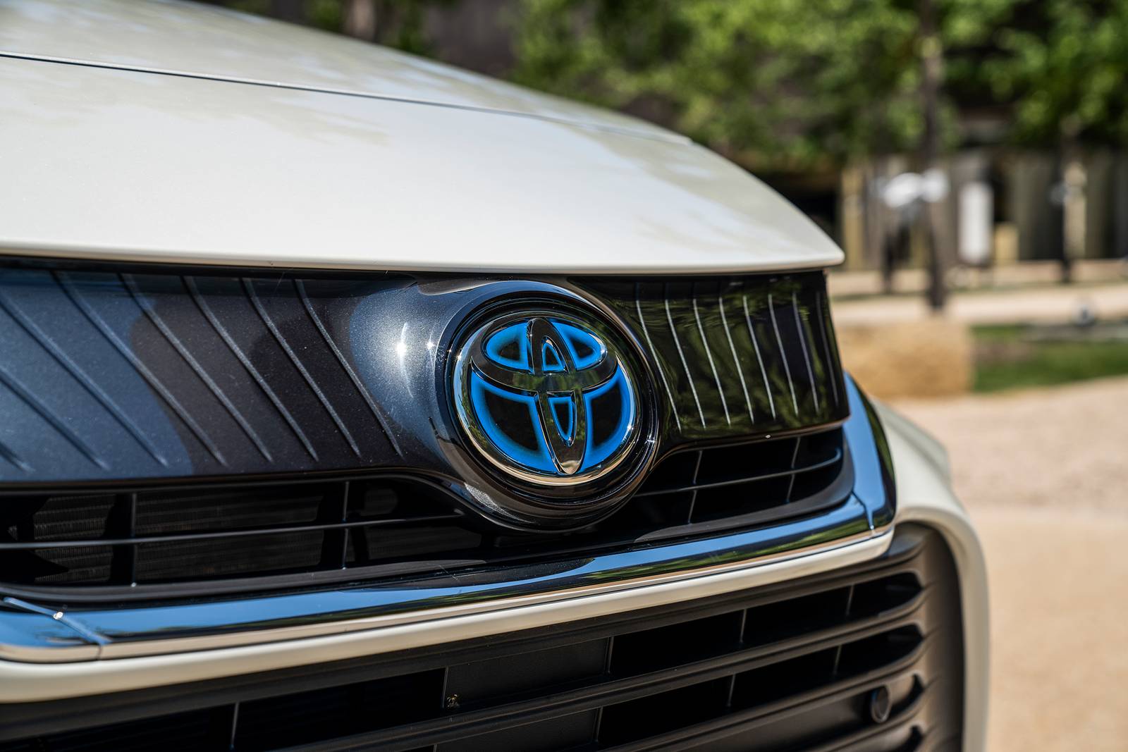 2023 Toyota Venza exterior FBDG