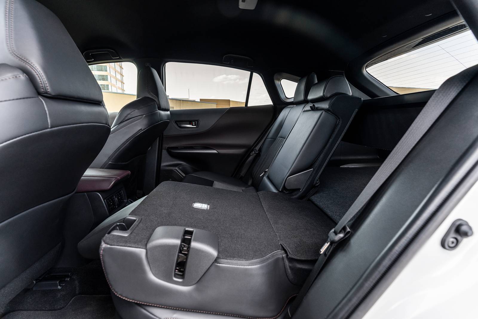 2023 Toyota Venza interior RSD