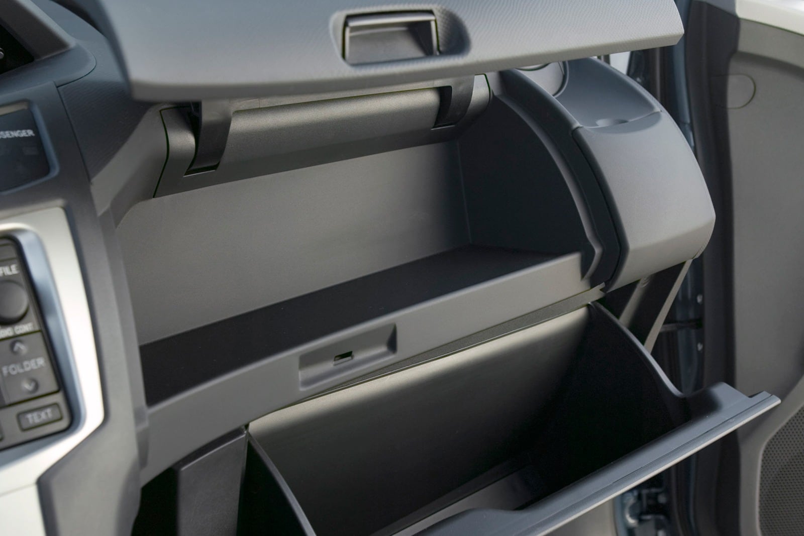 2007 Toyota Yaris interior DETAIL