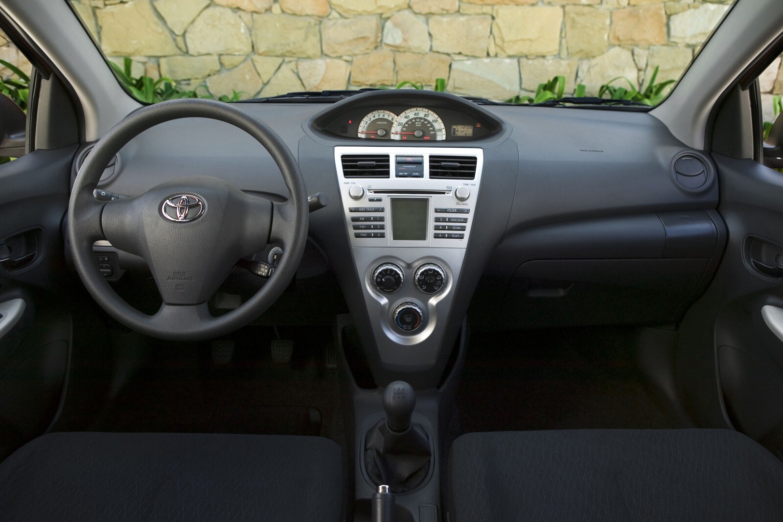 2007 Toyota Yaris front safety D