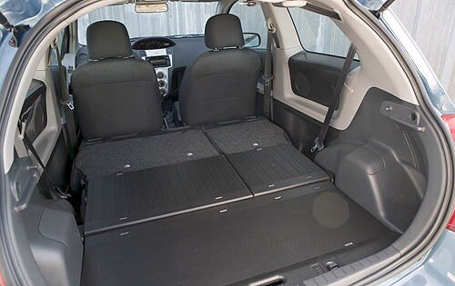 2008 Toyota Yaris interior CARGO