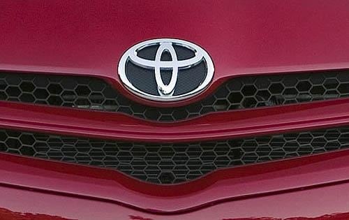 2008 Toyota Yaris — OEM photo 1