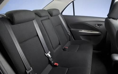 2009 Toyota Yaris interior RI