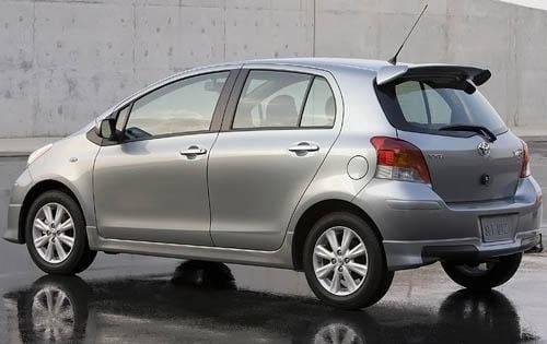 2010 Toyota Yaris 4dr Hatchback