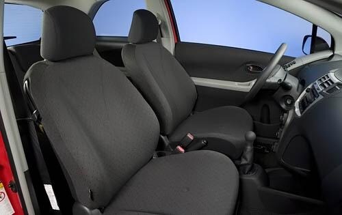 2011 Toyota Yaris interior I