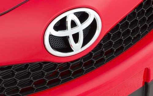 2012 Toyota Yaris — OEM photo 3