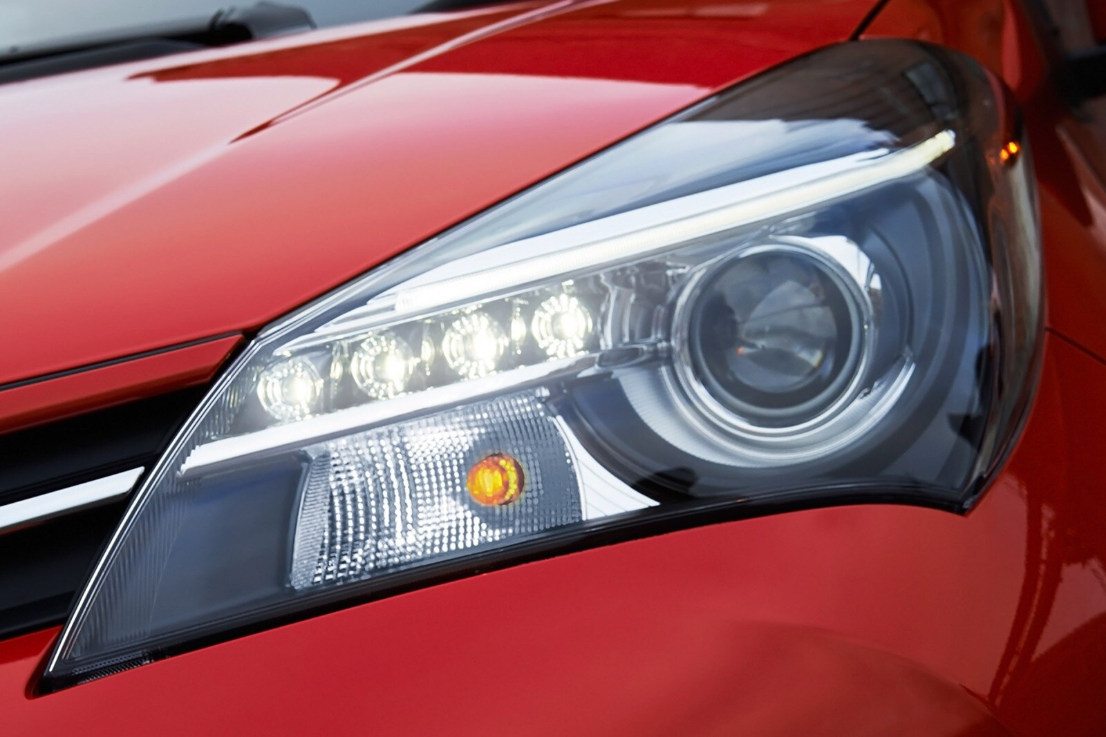 2017 Toyota Yaris exterior EDETAIL