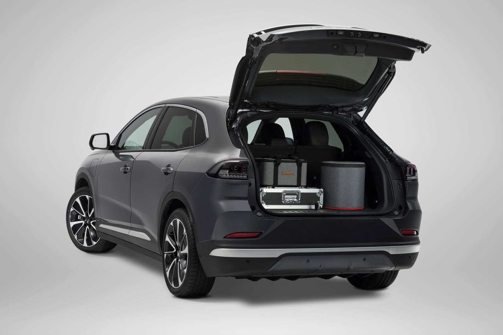 2024 VinFast VF 8 interior CARGO