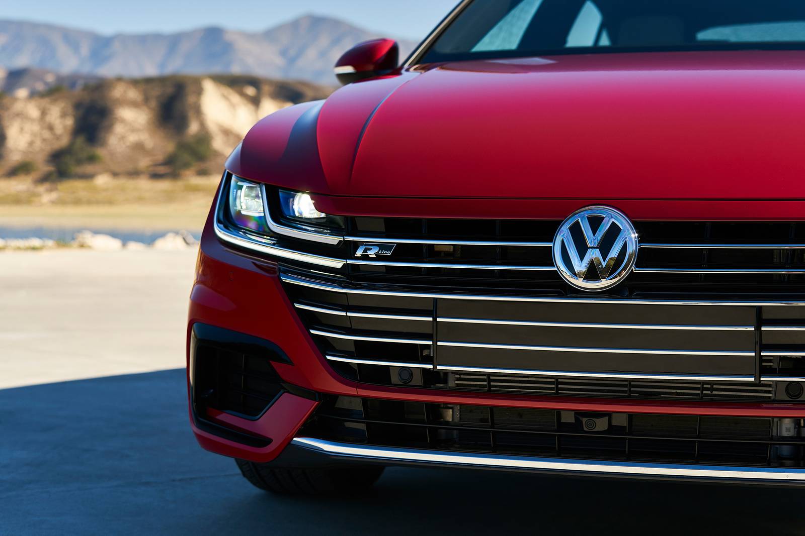 2019 Volkswagen Arteon — OEM photo 5