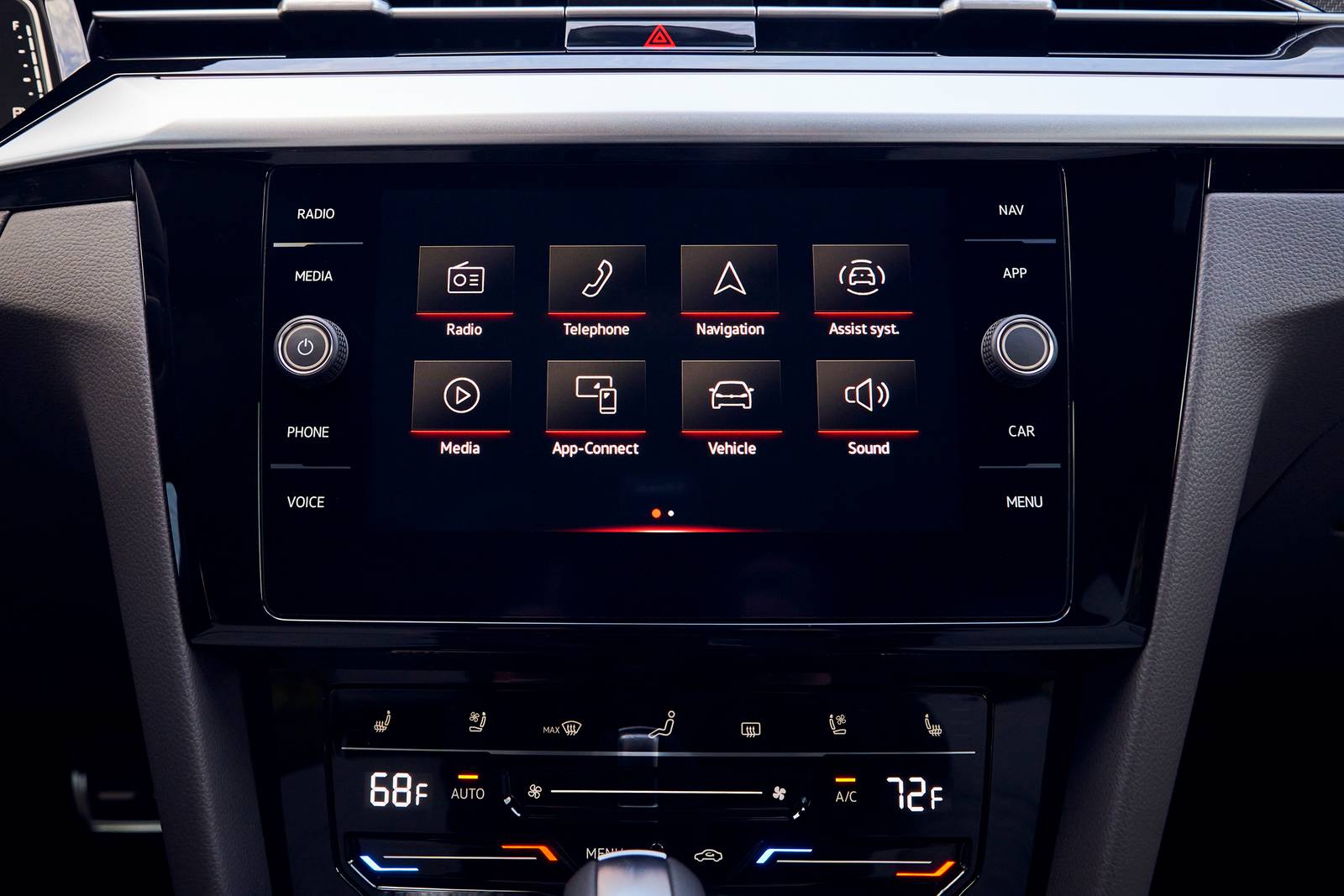 2022 Volkswagen Arteon interior CC