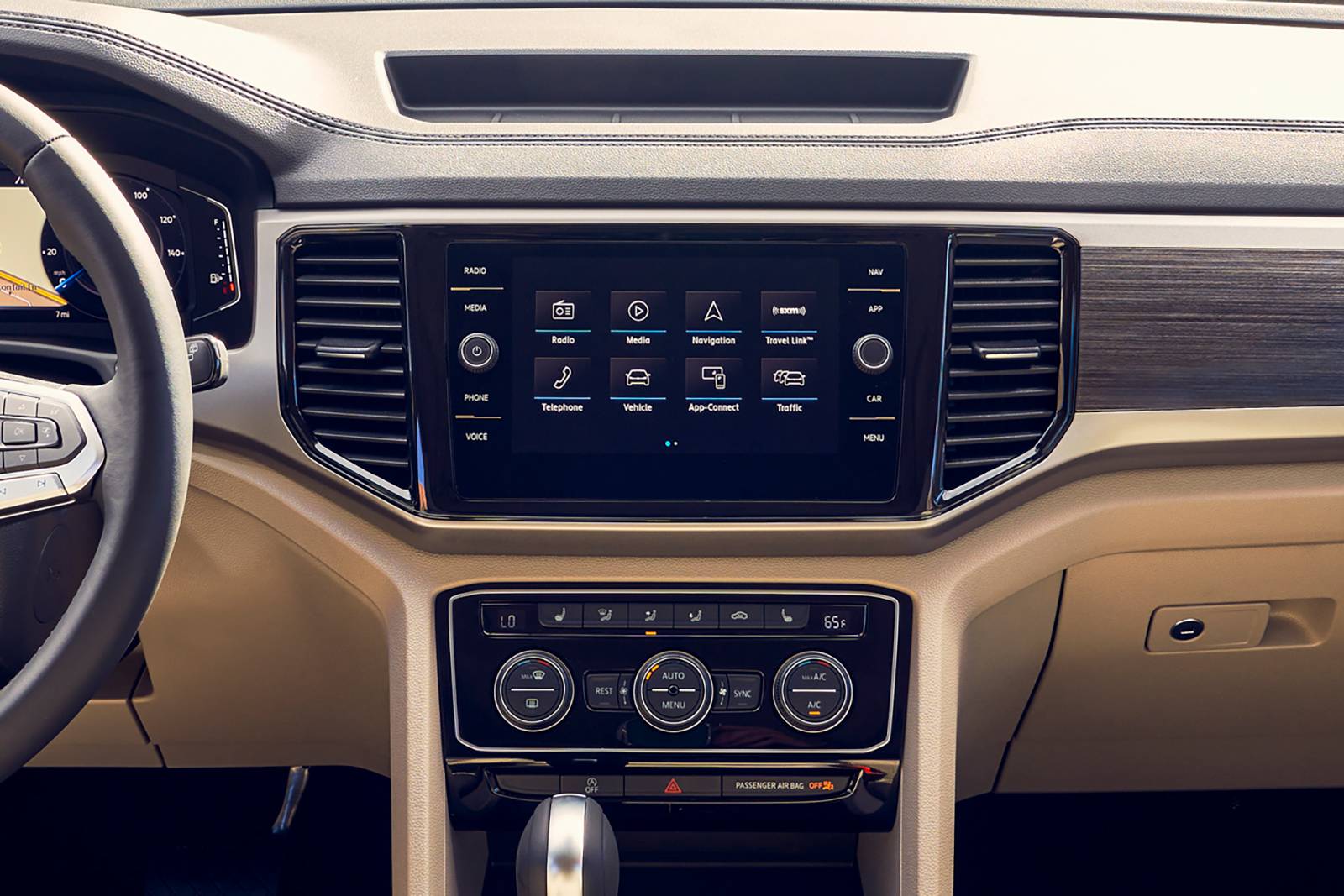 2022 Volkswagen Atlas front safety CC