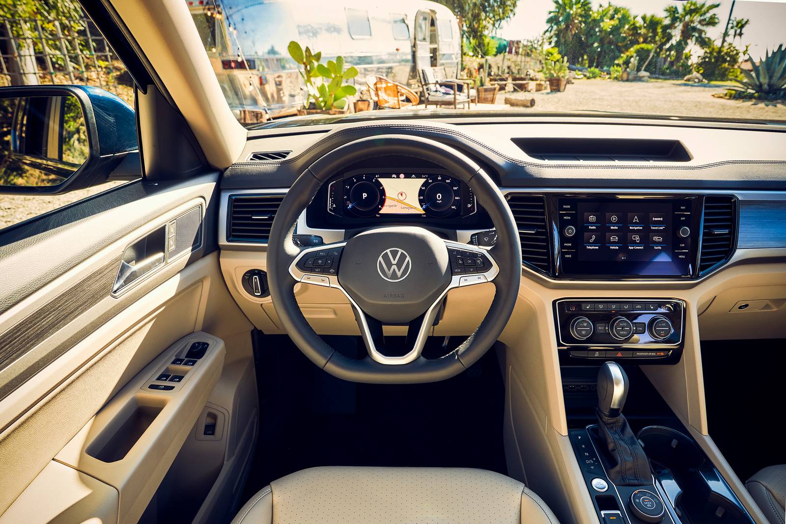 2022 Volkswagen Atlas interior SWD