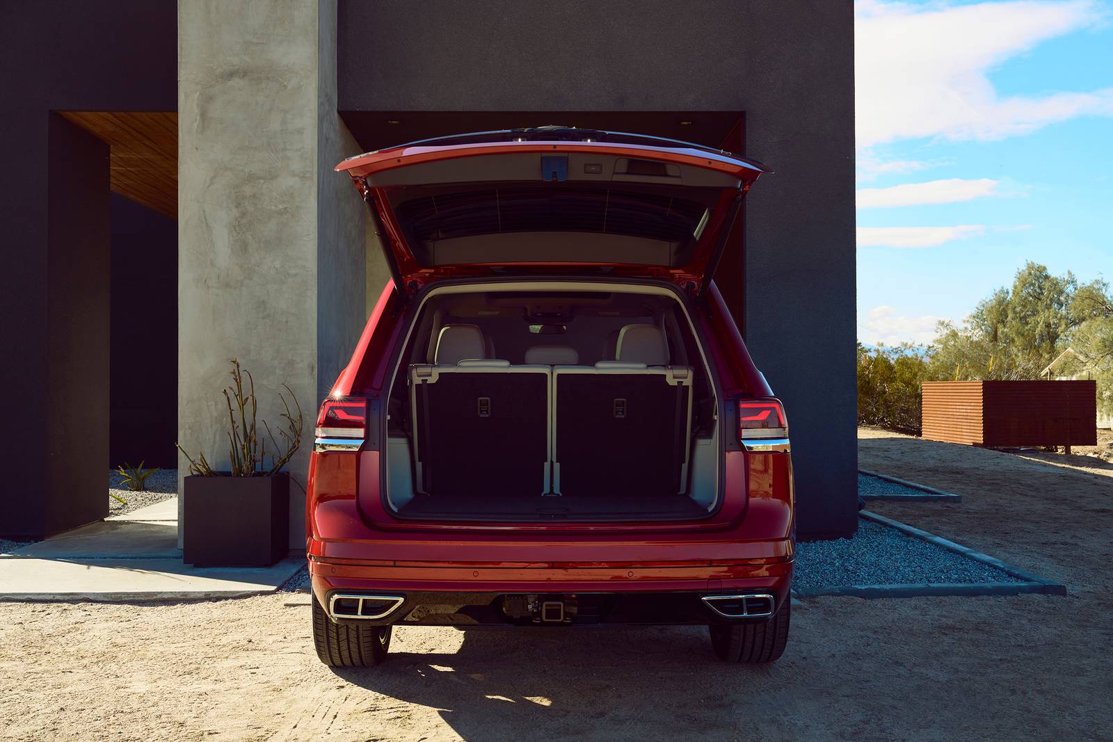 2024 Volkswagen Atlas interior CARGO