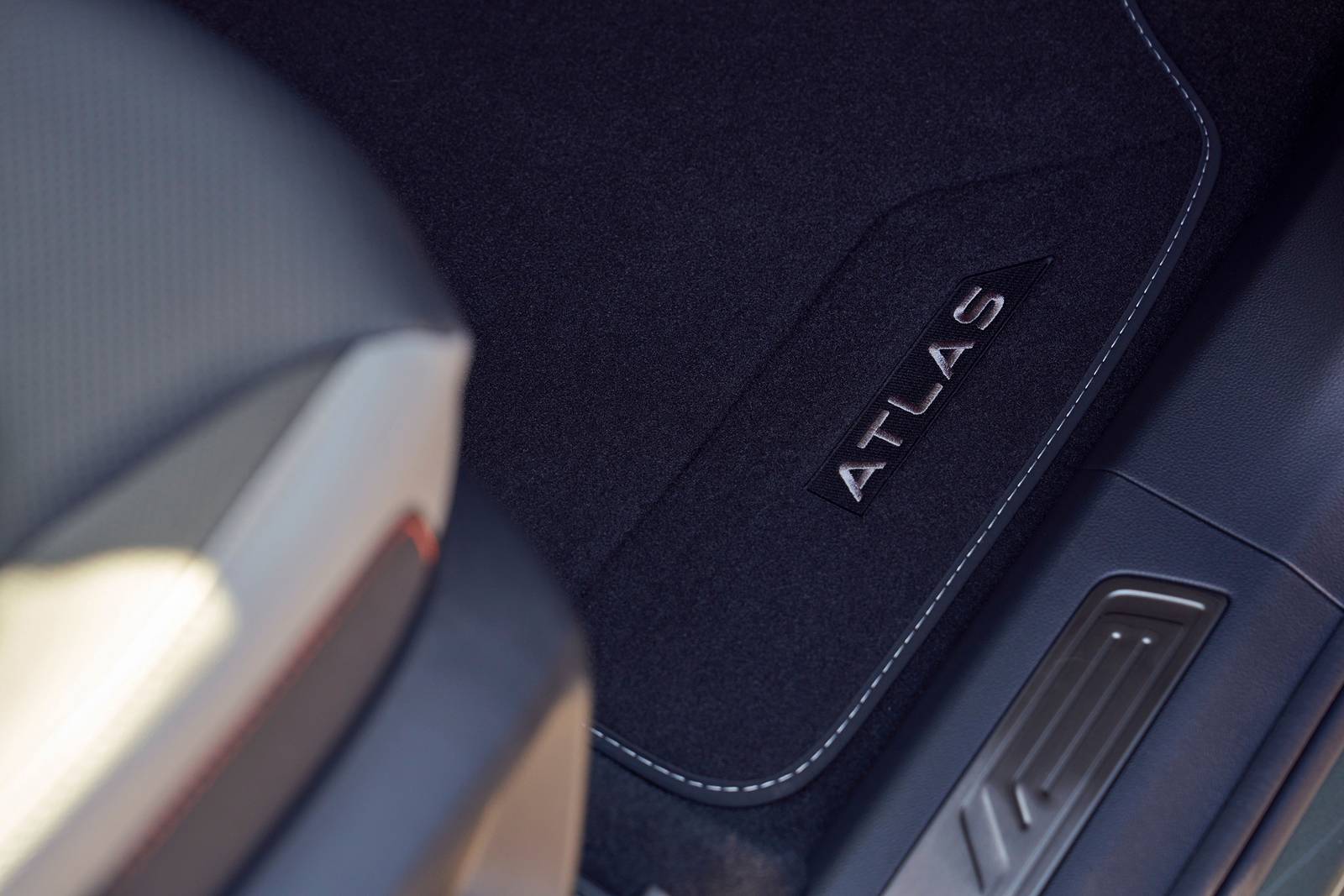 2025 Volkswagen Atlas interior DETAIL