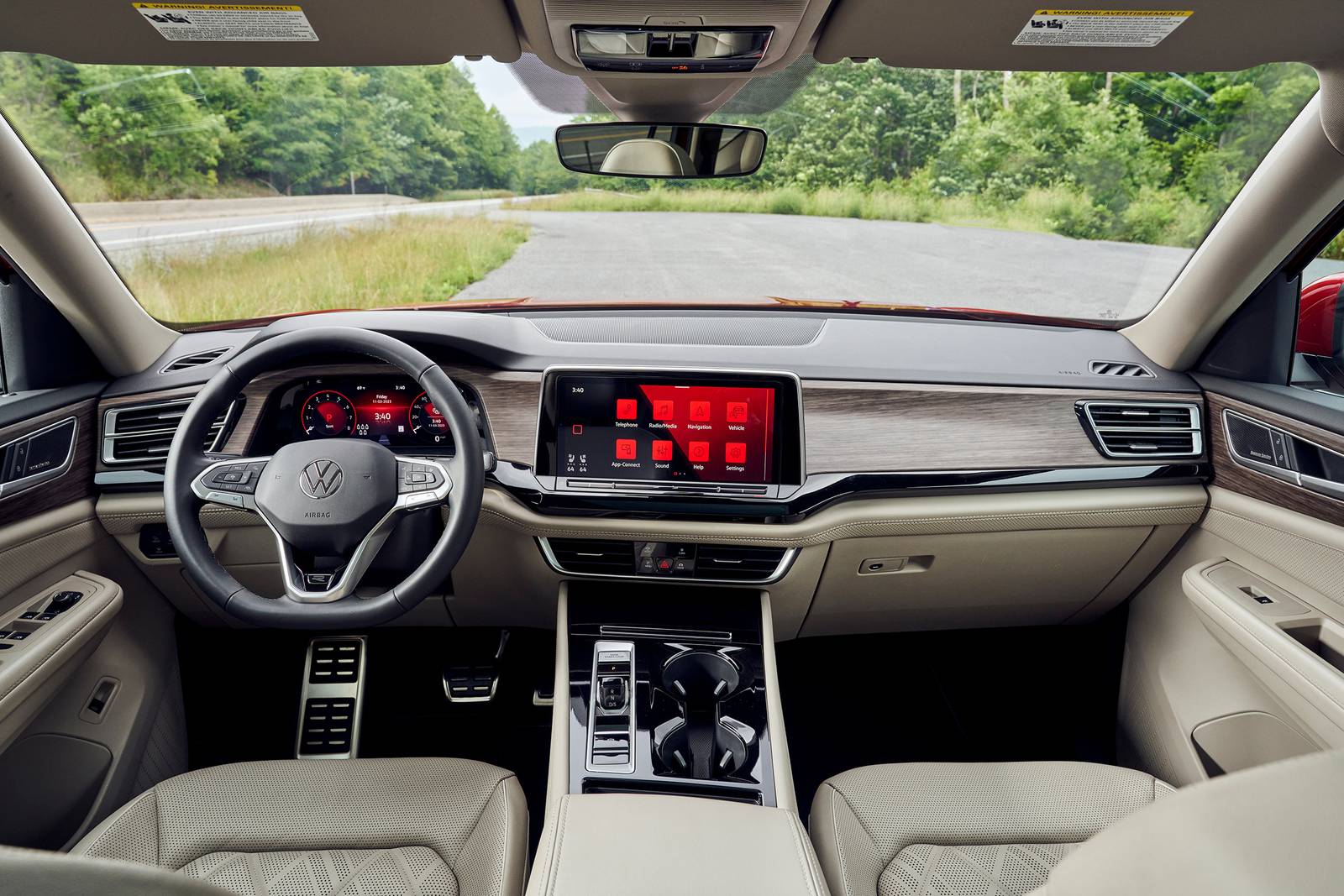 2025 Volkswagen Atlas interior D