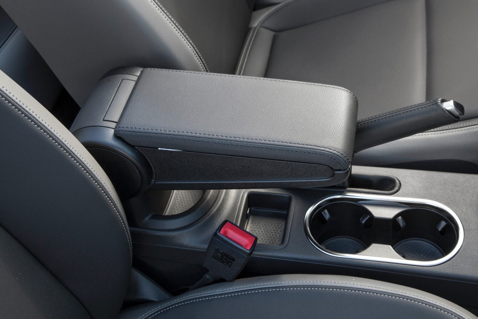 2013 Volkswagen Beetle Convertible interior CC