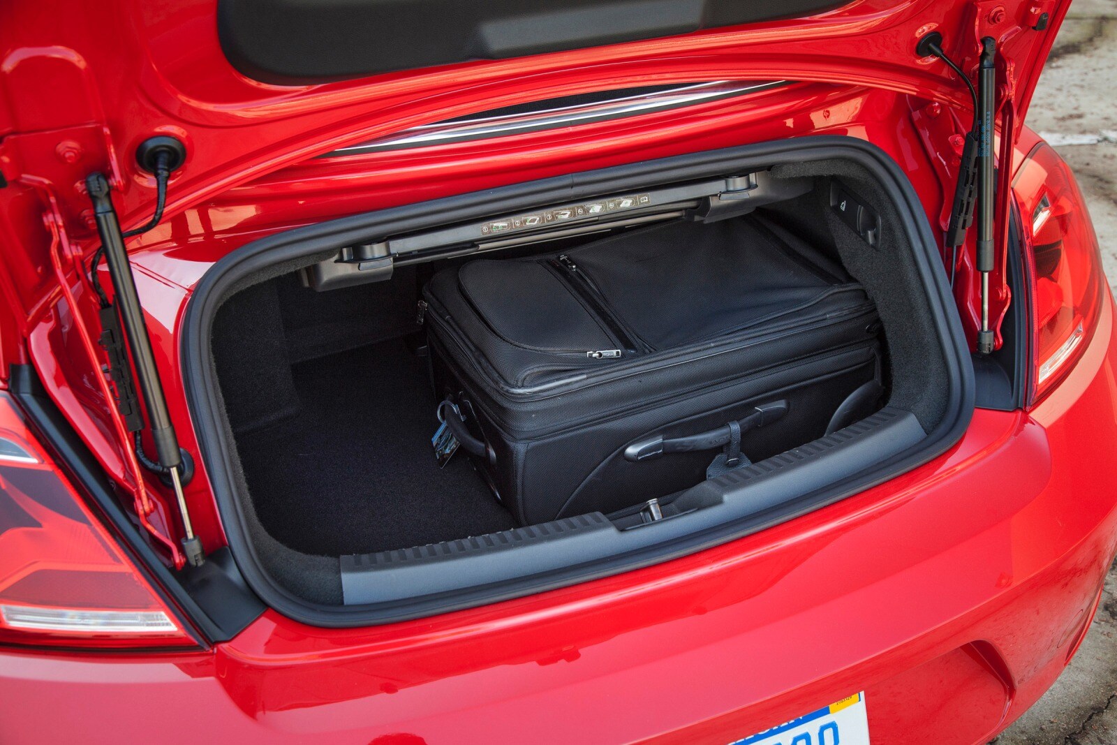 2013 Volkswagen Beetle Convertible interior CARGO