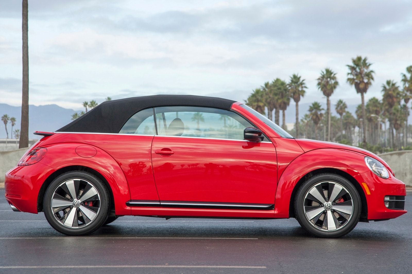 2013 Volkswagen Beetle Convertible Turbo Convertible Exterior