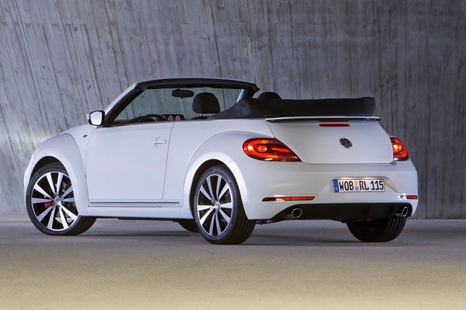 2014 Volkswagen Beetle Convertible R-Line Exterior