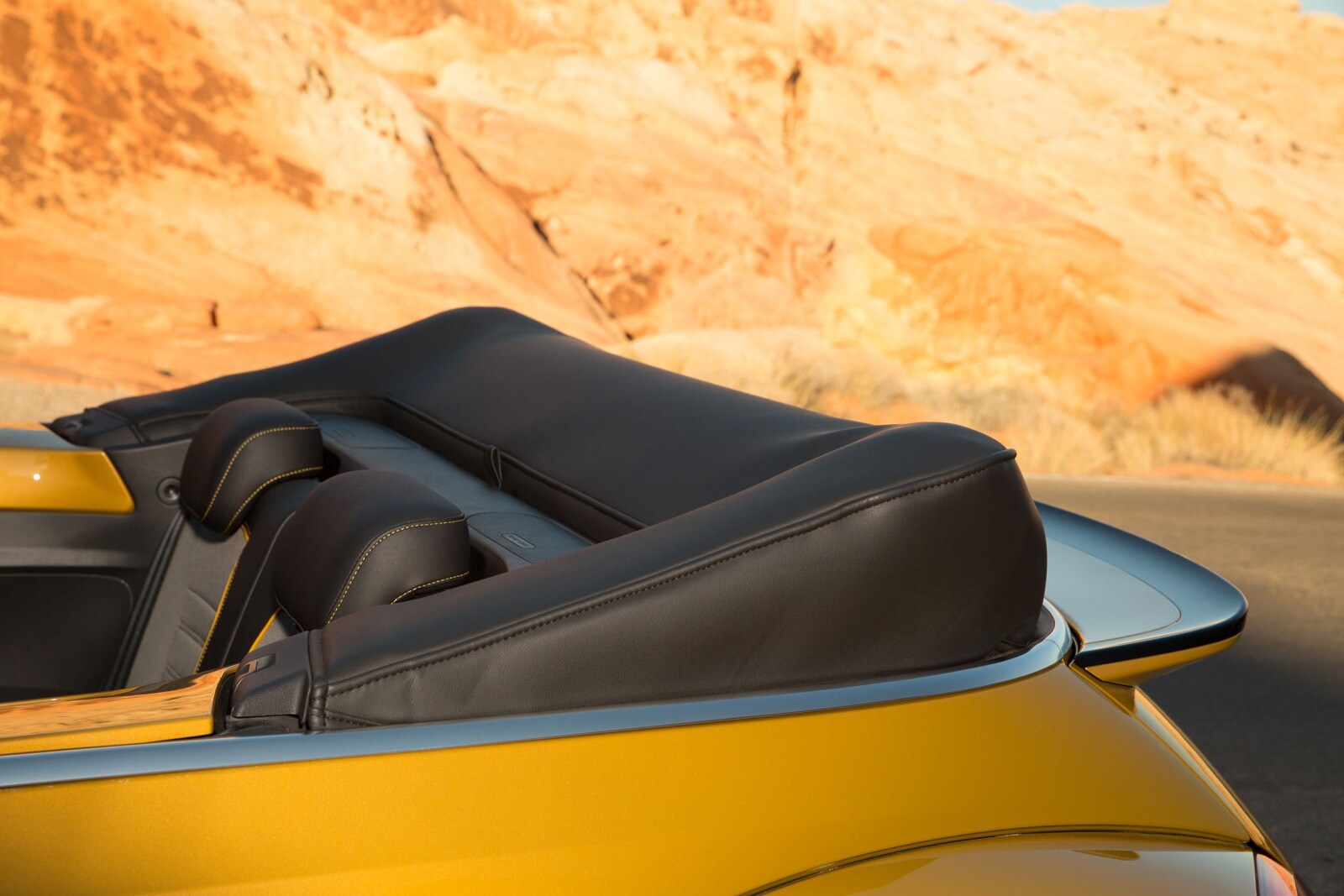 2018 Volkswagen Beetle Convertible exterior EDETAIL