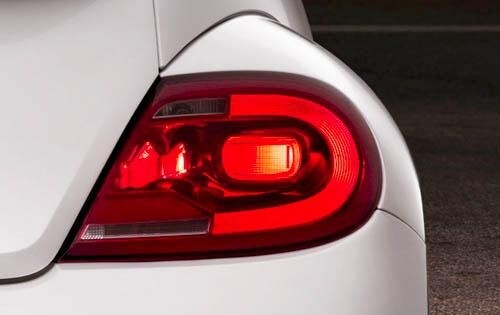 2012 Volkswagen Beetle front safety DETAIL