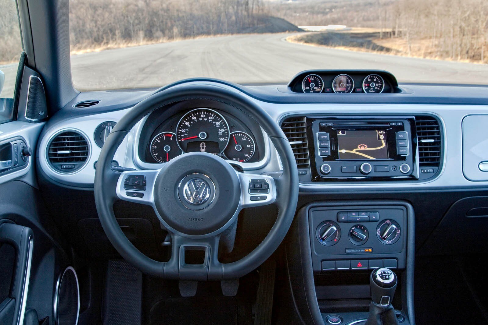 2013 Volkswagen Beetle Convertible interior D