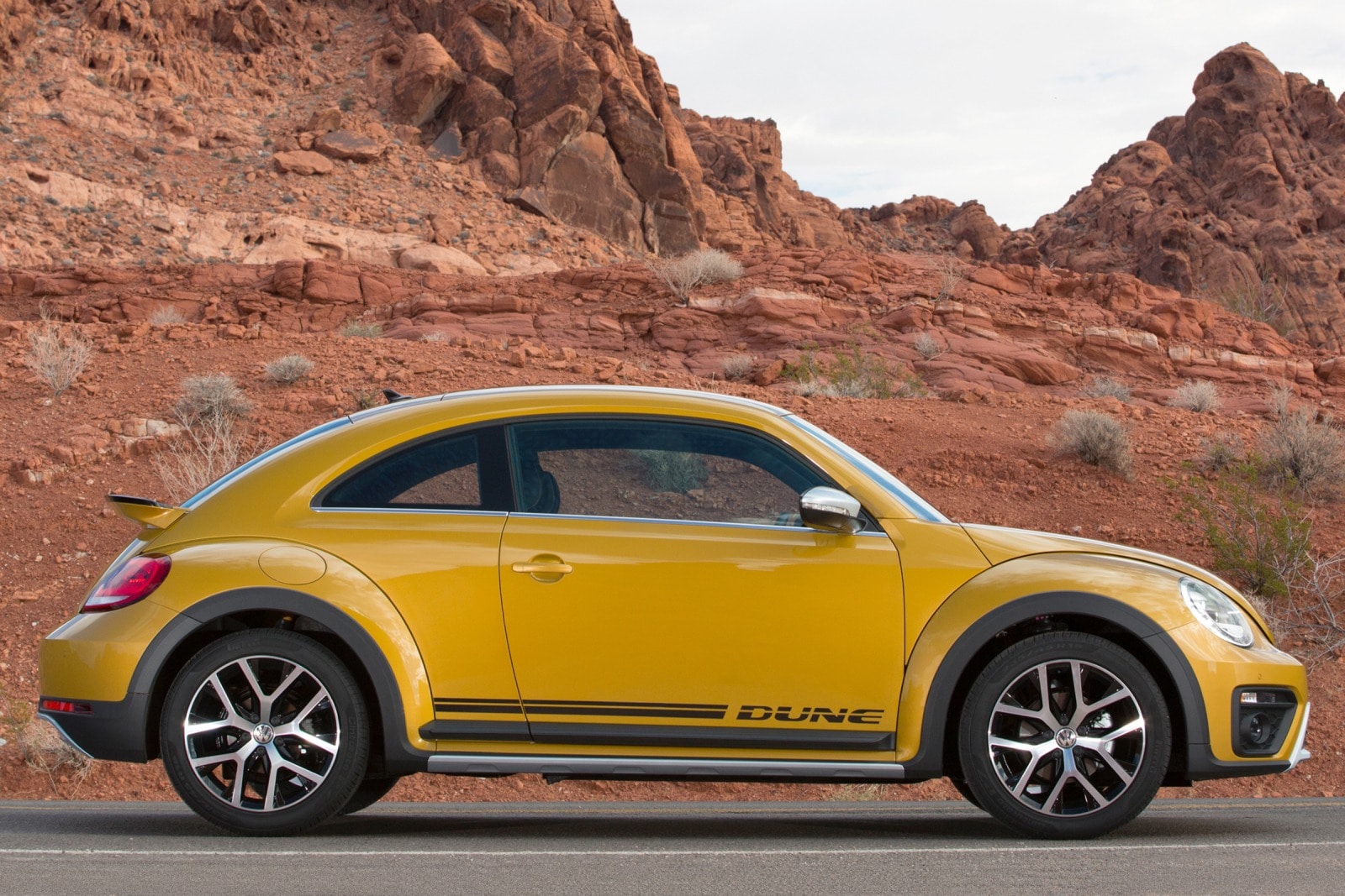 2016 Volkswagen Beetle exterior FQ