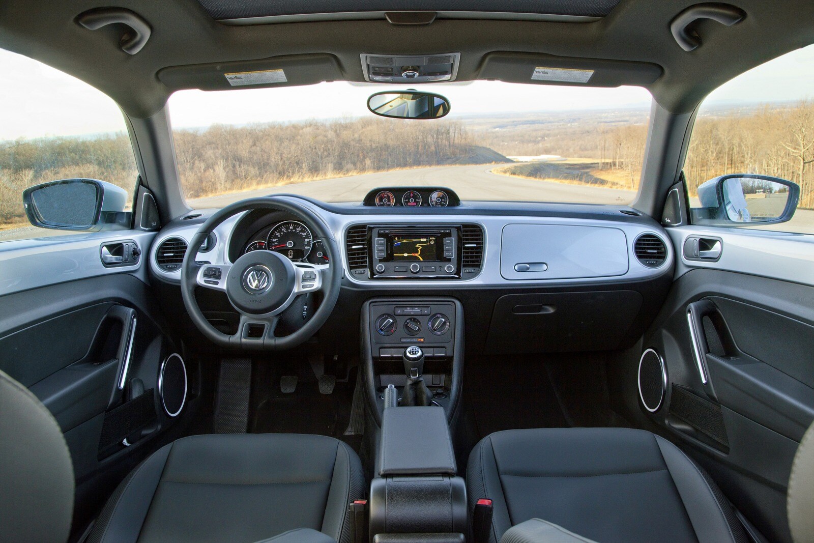 2017 Volkswagen Beetle interior D