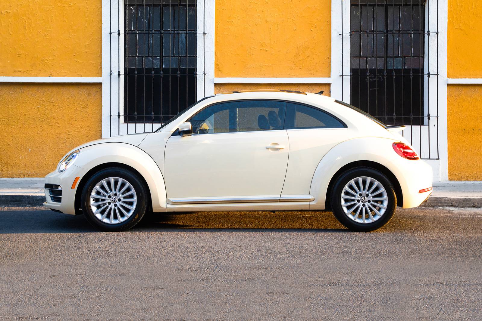2019 Volkswagen Beetle exterior S