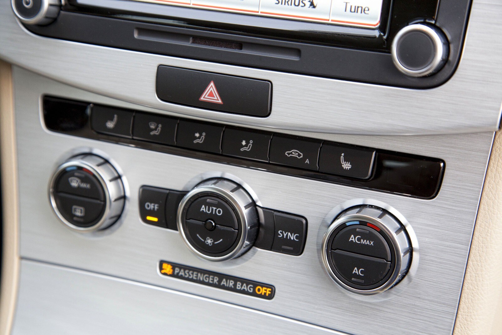 2016 Volkswagen CC front safety DETAIL