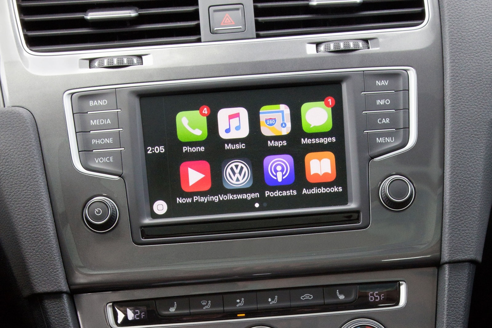 2017 Volkswagen Golf interior CC