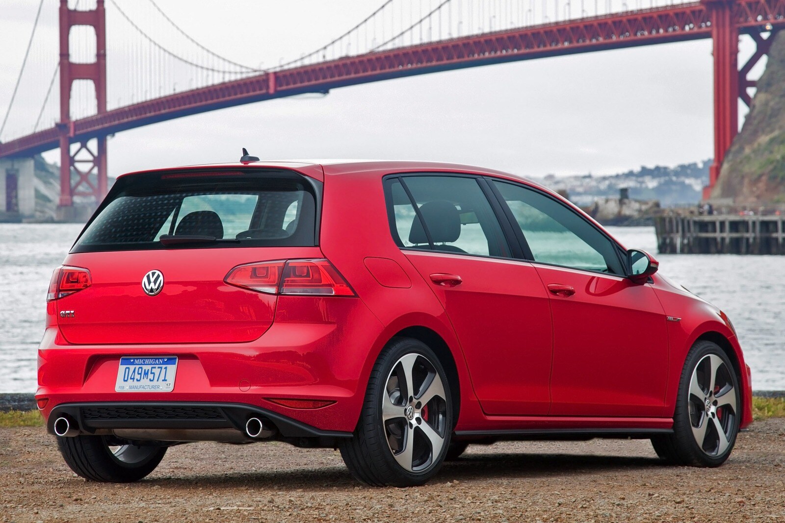 2015 Volkswagen Golf exterior FQ
