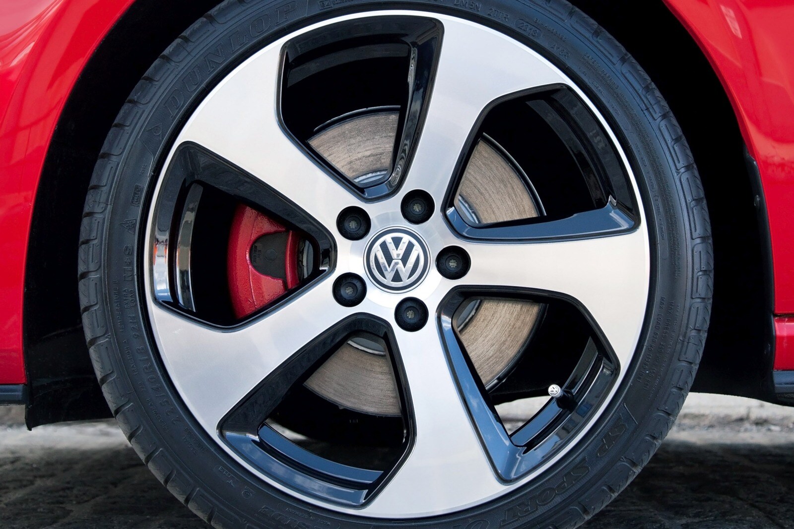 2016 Volkswagen Golf GTI — OEM photo 5