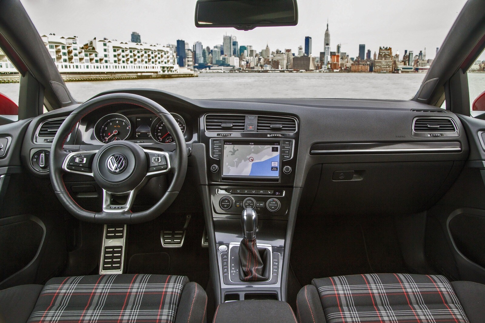 2017 Volkswagen Golf interior D