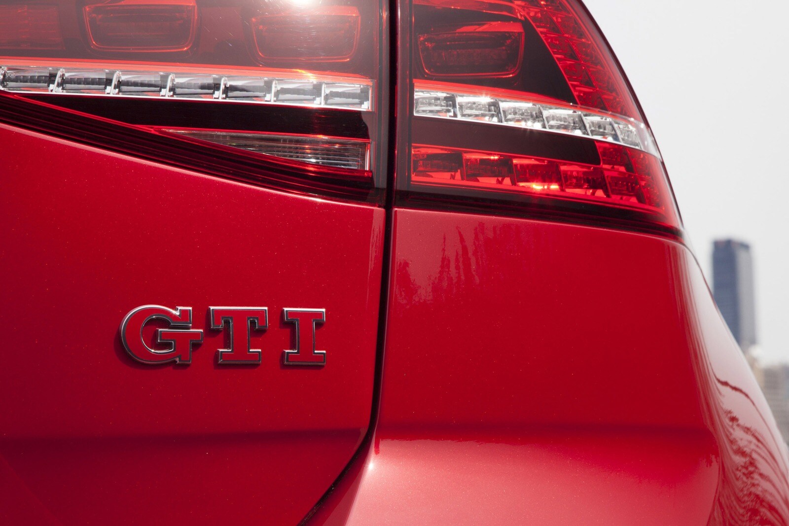 2017 Volkswagen Golf exterior RBDG