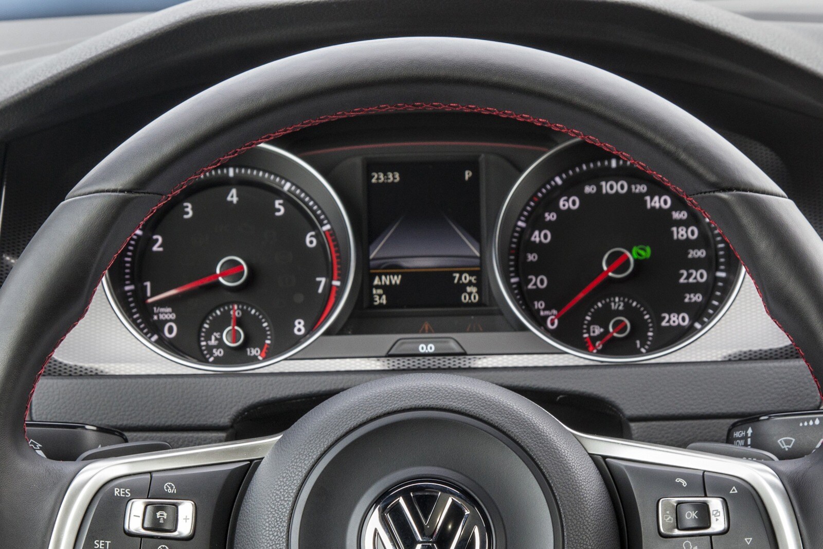2017 Volkswagen Golf interior G