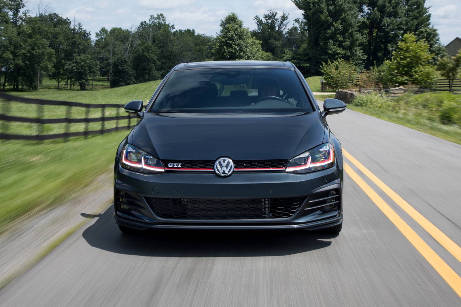 2019 Volkswagen Golf GTI exterior F