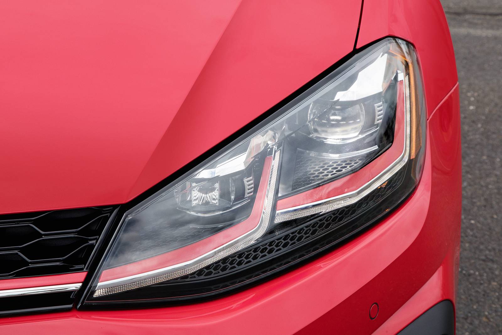 2019 Volkswagen Golf GTI exterior EDETAIL