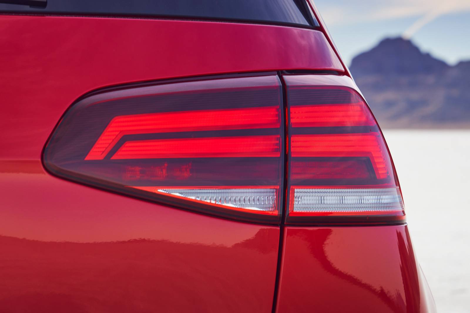 2021 Volkswagen Golf front safety EDETAIL