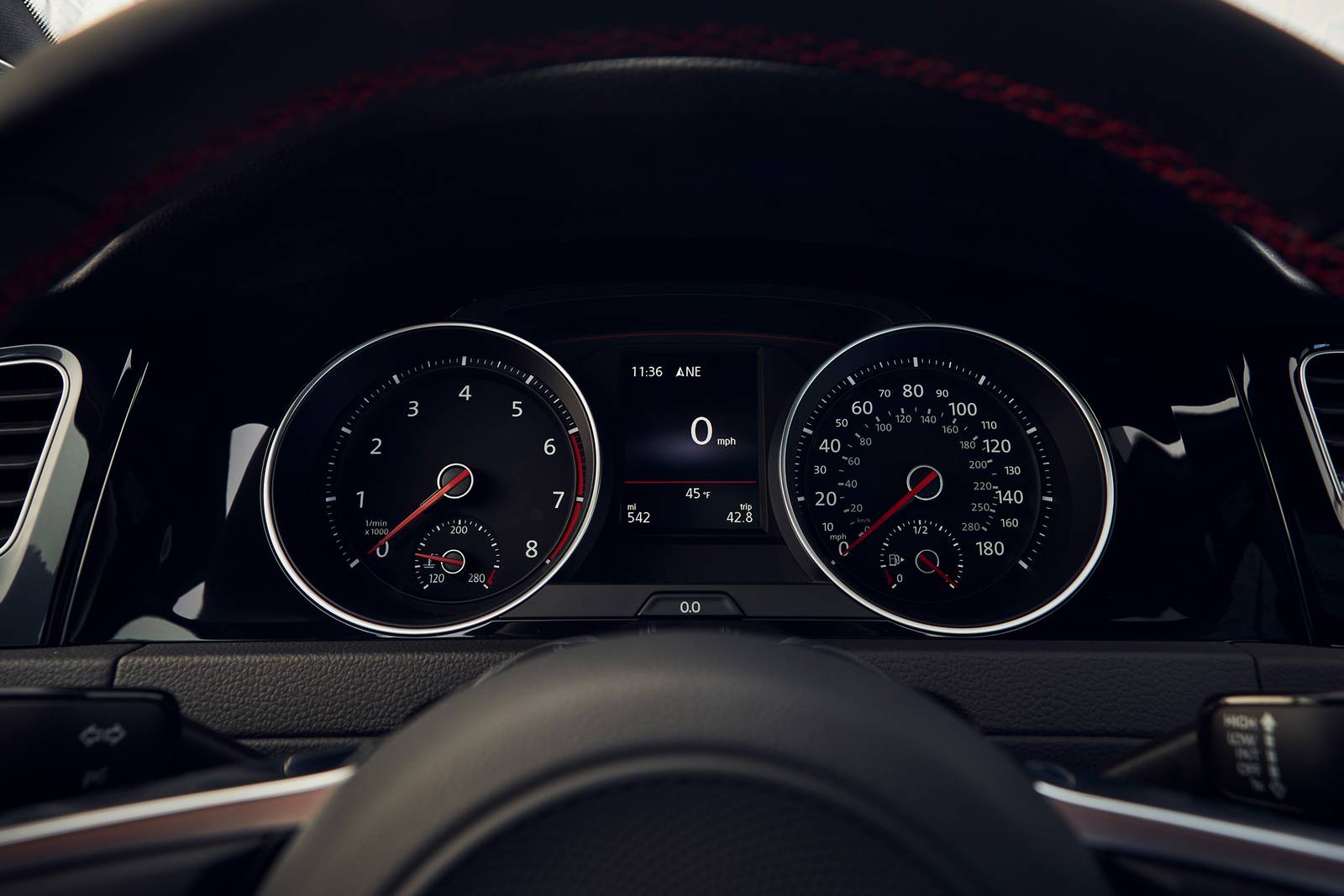 2021 Volkswagen Golf interior G