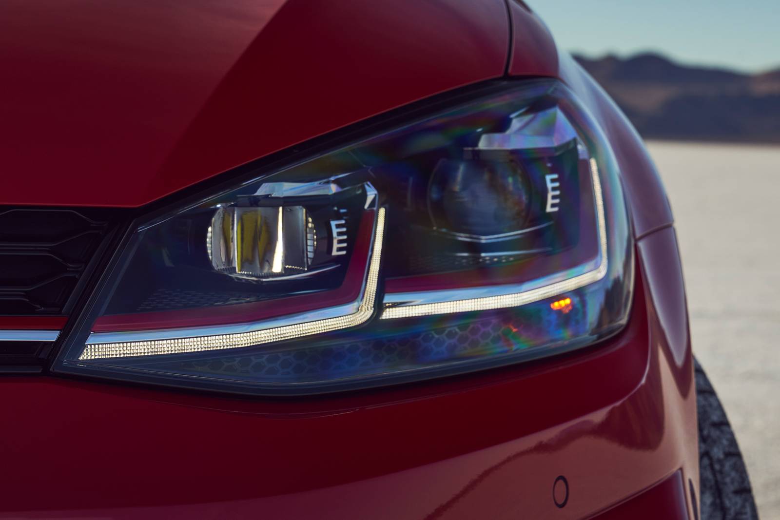 2021 Volkswagen Golf front safety EDETAIL