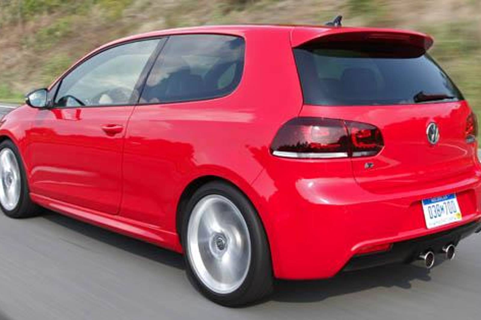 2012 Volkswagen Golf R 2dr Hatchback