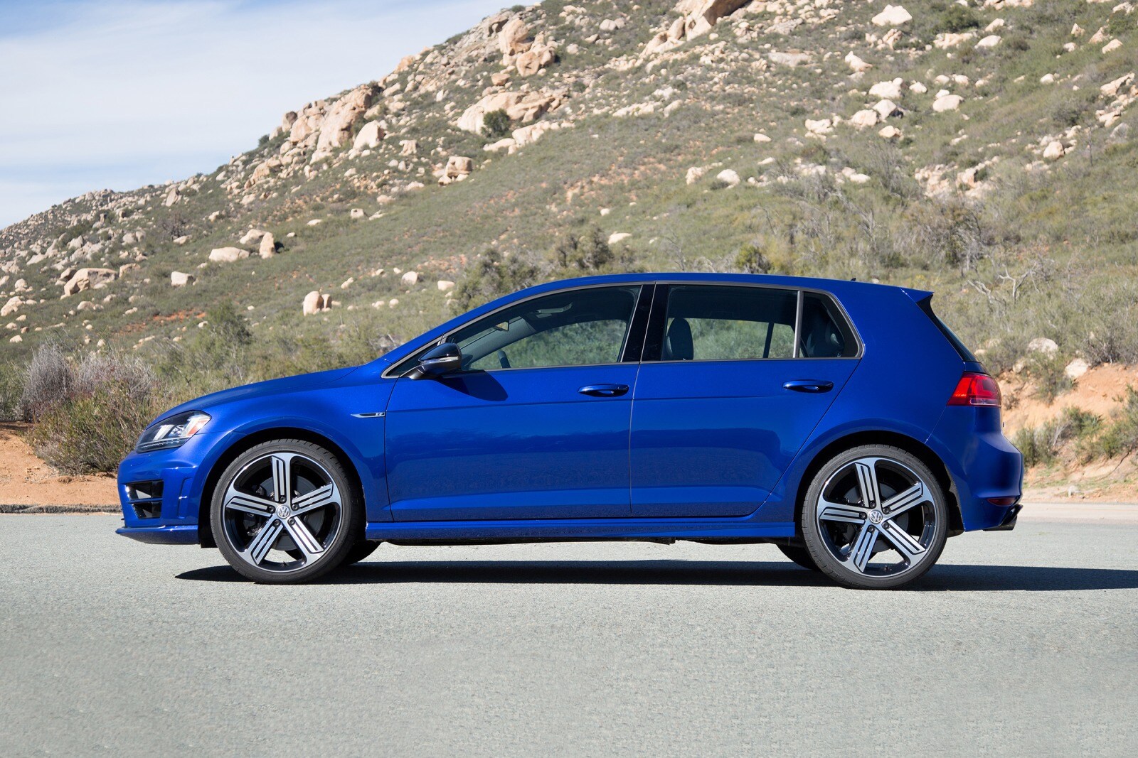 2017 Volkswagen Golf exterior FQ